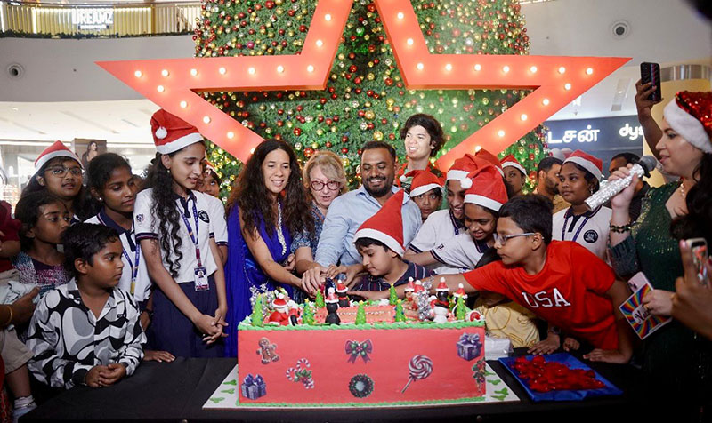 Sparkle and Cheer: Kicking Off the Holidays! TREE LIGHTING CEREMONY - 21st November 2025