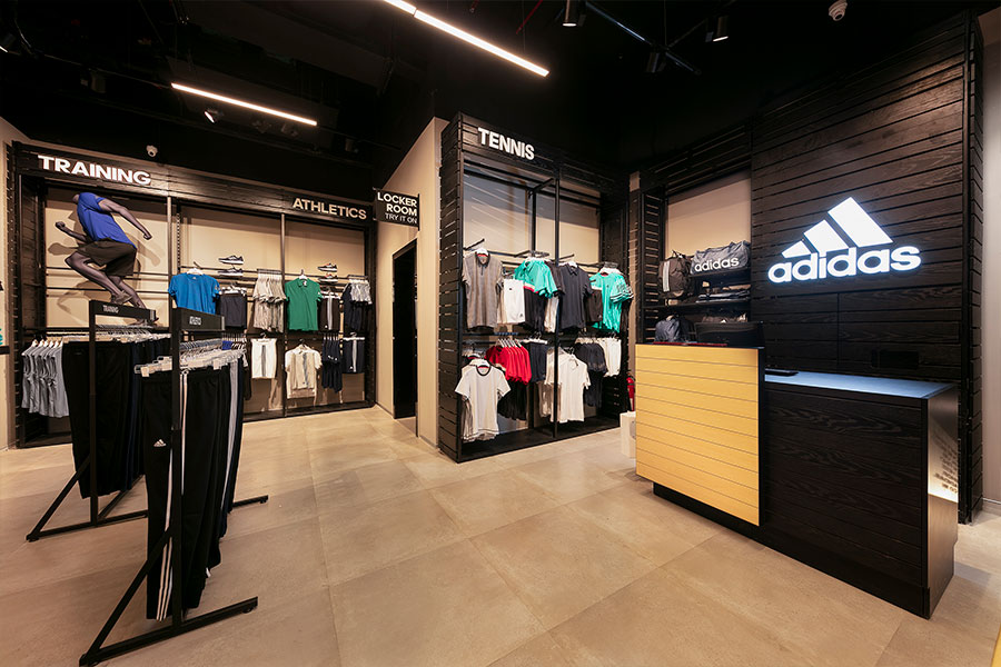 adidas showroom in v3s mall